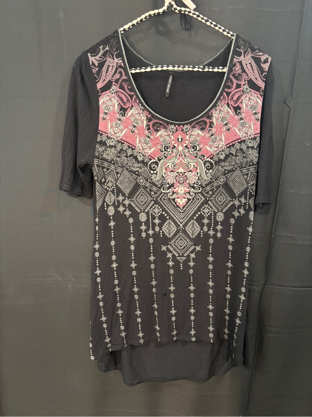Vintage-Y2K Skinny Minnie Black Scoop Neck Top with Pink and Gray Ornate Print
